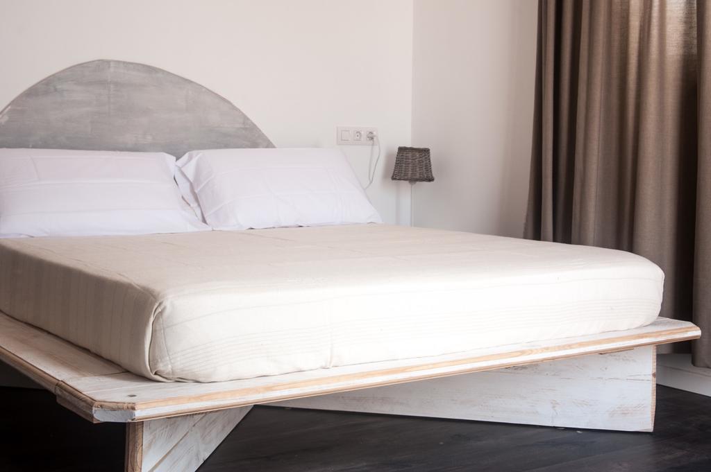 Hostal Bon Sol Сан Феран де сес Рокес Стая снимка
