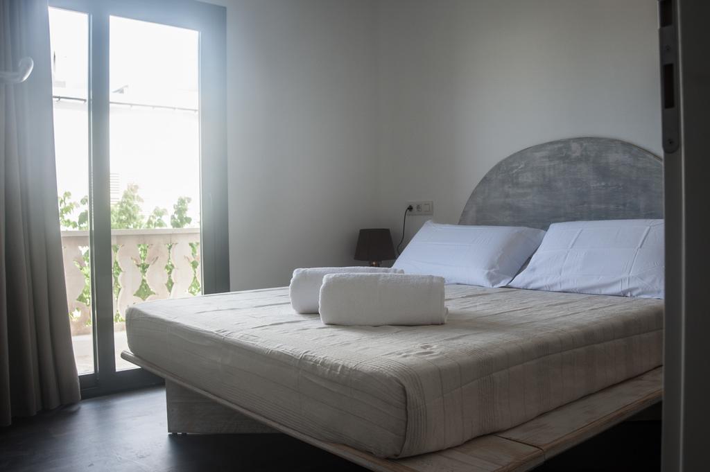 Hostal Bon Sol Сан Феран де сес Рокес Стая снимка